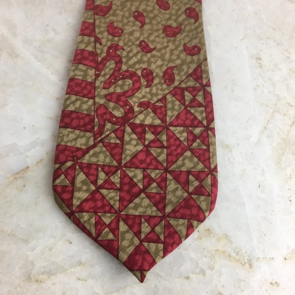 EMINENT TIE - Picture 3 of 7